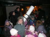 dzieci z SP 12 w obserwatorium